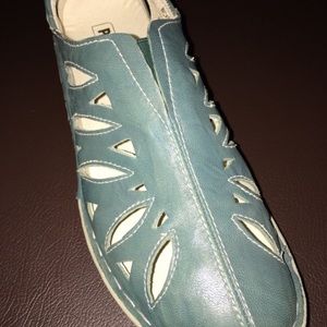 🌸HP🌸 Propet Brand Aqua Cameo Shoes 9 1/2 Wide